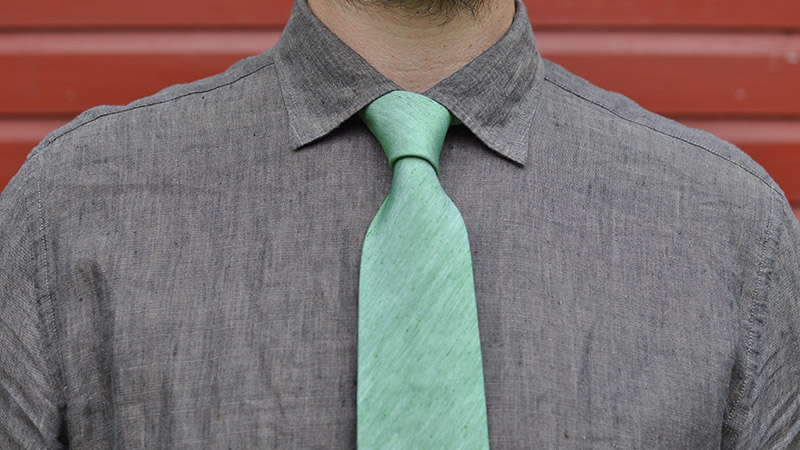 Grüne Krawatte aus Leinen